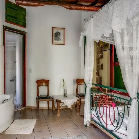 民宿 Ifigenia Trad.rooms In Oldtown By.marios 干尼亞