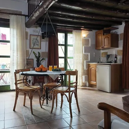 Ifigenia Trad.rooms In Oldtown By.marios 干尼亞