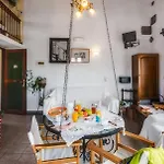 Δωμάτια σε οικογενειακή κατοικία Ifigenia Trad.rooms In Oldtown By.marios *