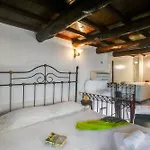 Ifigenia Trad.rooms In Oldtown By.marios * Χανιά