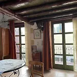 Ifigenia Trad.rooms In Oldtown By.marios Χανιά