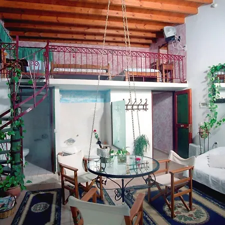 Ifigenia Trad.rooms In Oldtown By.marios