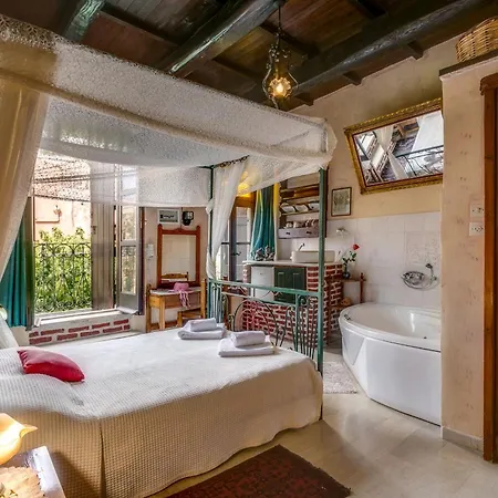 홈스테이 Ifigenia Trad.rooms In Oldtown By.marios *