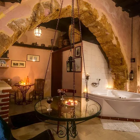 Ifigenia Trad.rooms In Oldtown By.marios *