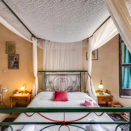 Ifigenia Trad.rooms In Oldtown By.marios 홈스테이 하니아