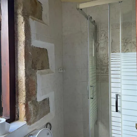 Ifigenia Trad.rooms In Oldtown By.marios * Hriszí Aktí Haniá