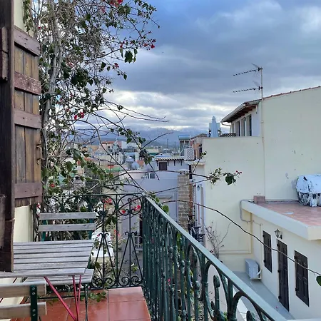 Homestay szállás Ifigenia Trad.rooms In Oldtown By.marios *