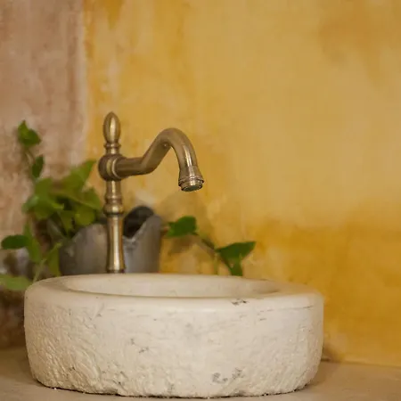 Ifigenia Trad.rooms In Oldtown By.marios Homestay szállás *