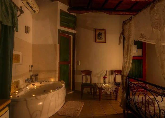 Ifigenia Trad.rooms In Oldtown By.marios * Chania (Crete)