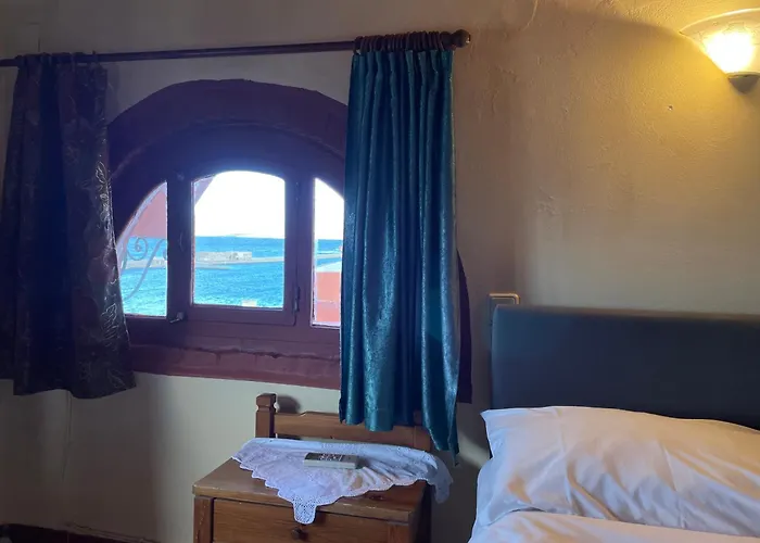 Ifigenia Trad.rooms In Oldtown By.marios *