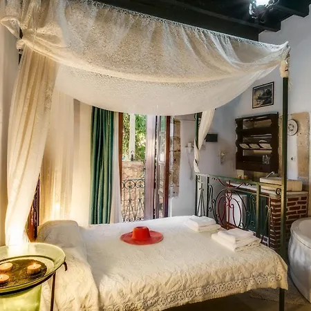 Ifigenia Trad.rooms In Oldtown By.marios * 干尼亞