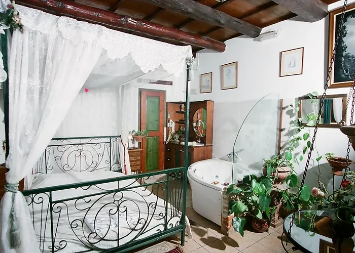 Ifigenia Trad.rooms In Oldtown By.marios *