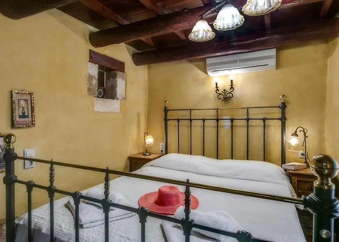 Ifigenia Trad.rooms In Oldtown By.marios * חאניה