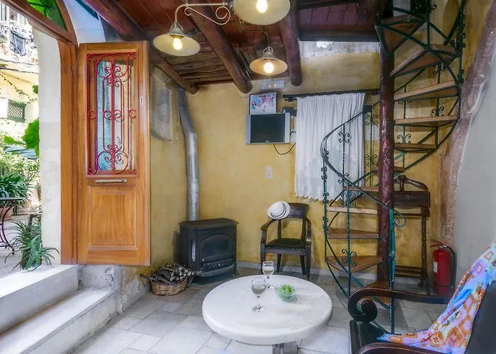 בית אירוח Ifigenia Trad.rooms In Oldtown By.marios