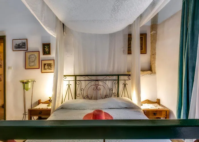 Ifigenia Trad.rooms In Oldtown By.marios * חאניה