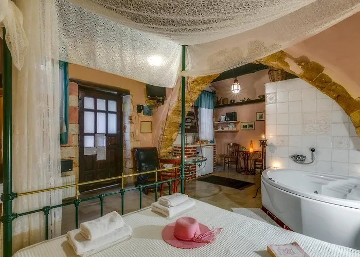 Ifigenia Trad.rooms In Oldtown By.marios * חאניה